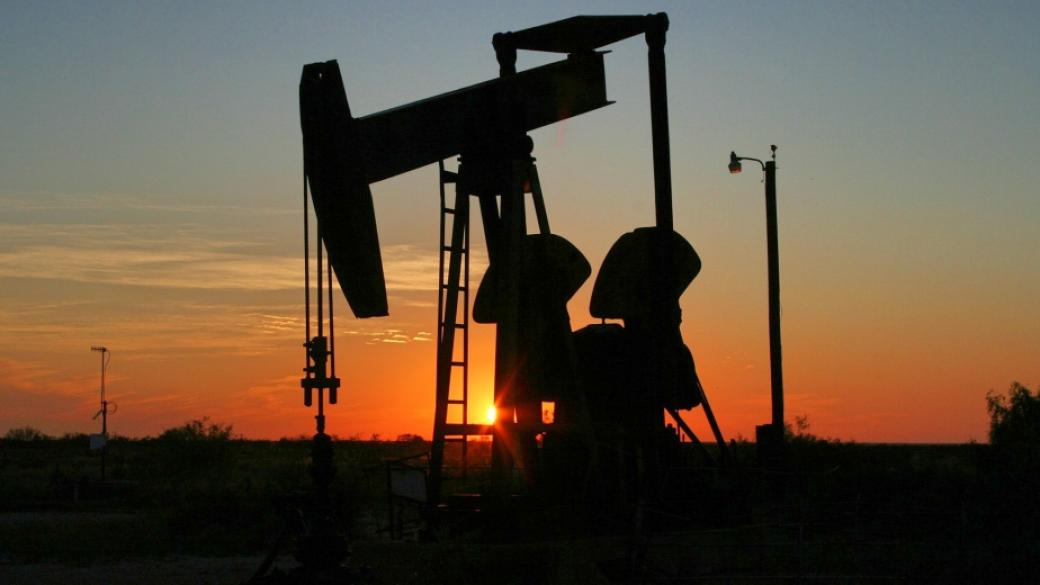 Петролът поскъпна заради по-слабото производство в ОПЕК