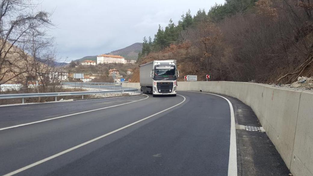 България отново променя правилата за допустимите часове шофиране на камионите
