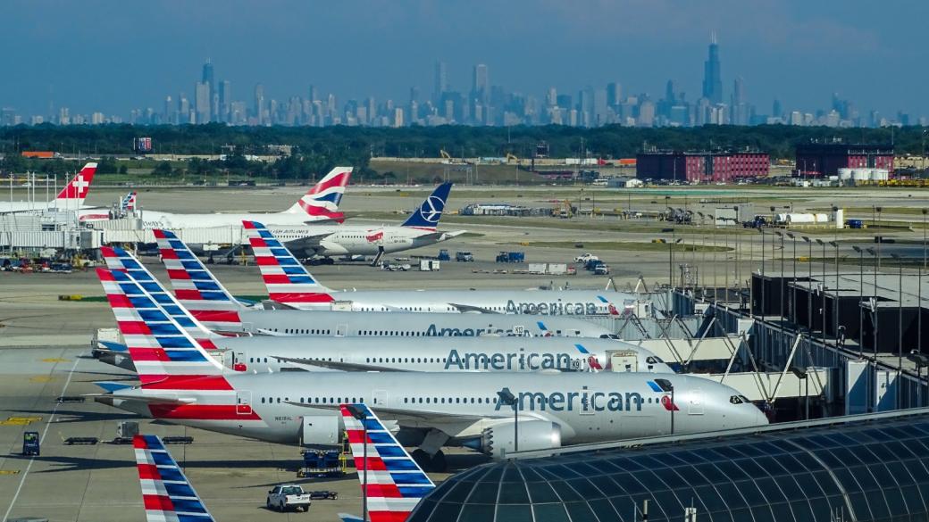 American Airlines съкращава 100 хил. полета през декември