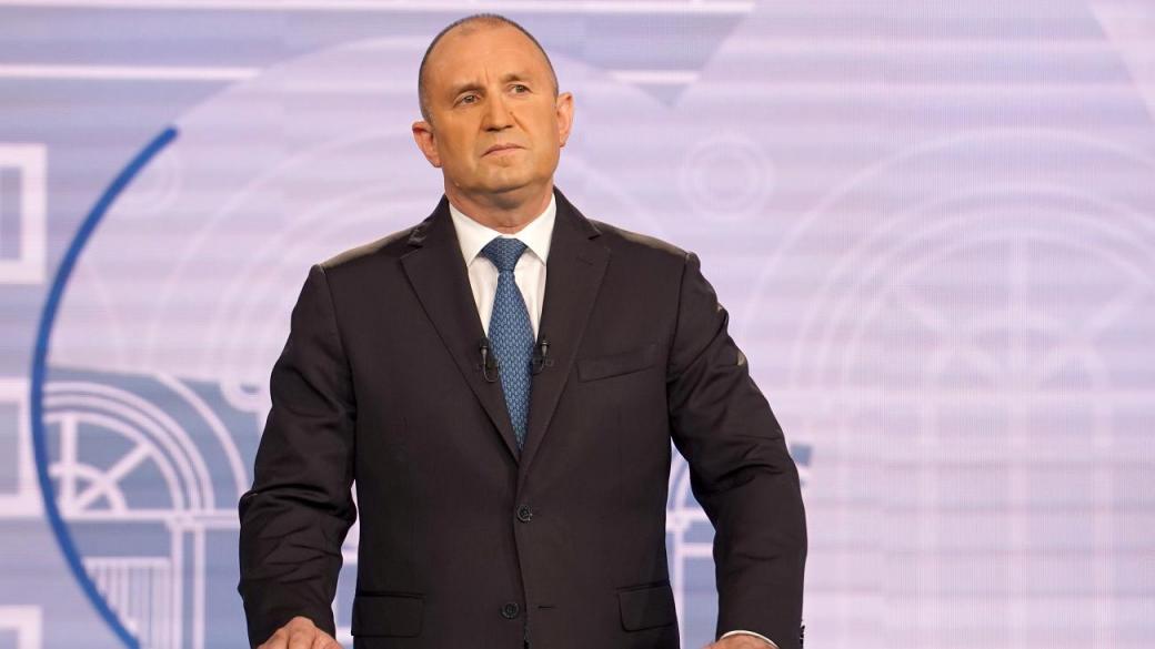 Радев спечели убедително президентските избори