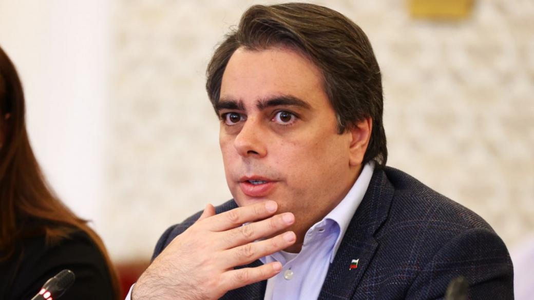 „Станала е грешка“: Асен Василев няма да е вицепремиер в кабинета на ГЕРБ-ПП