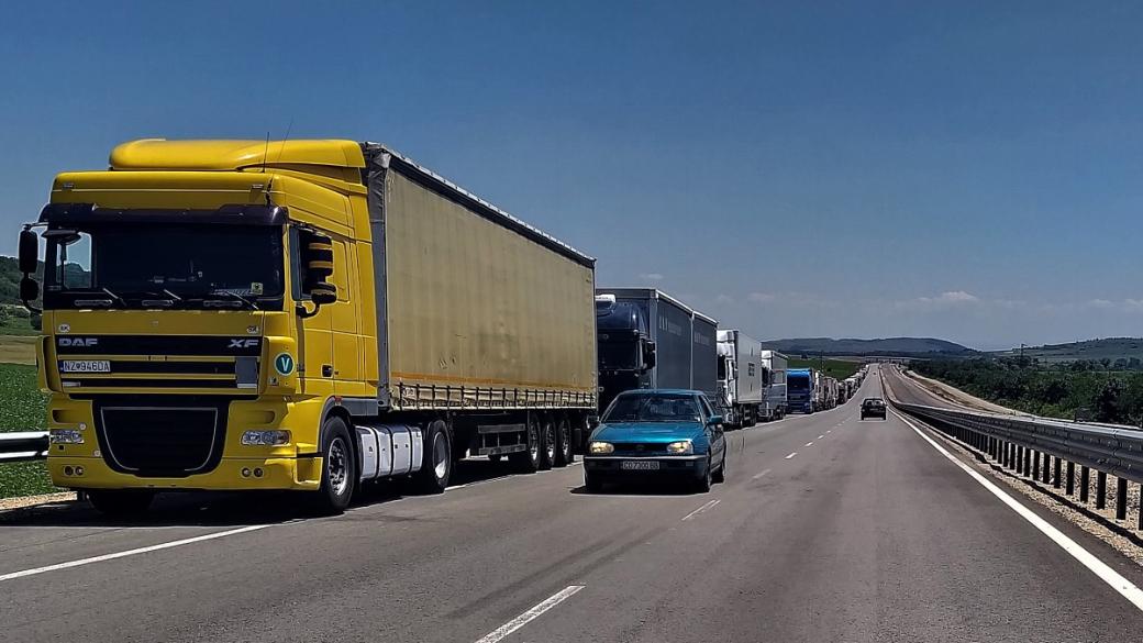Българските превозвачи ще могат да наемат чужди камиони само за два месеца