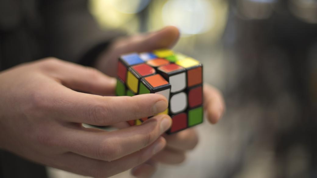 Кубчето на Рубик владее света вече половин век. Как започна всичко?