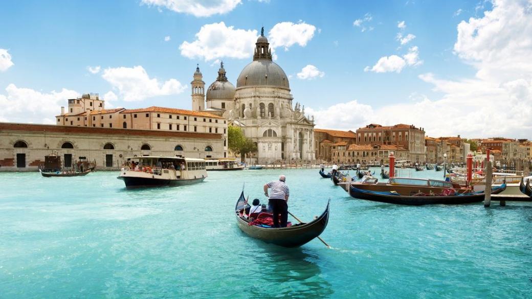 10 удивителни хотелски стаи във Венеция