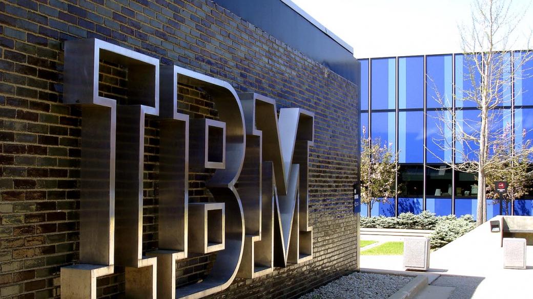 IBM пусна мейнфрейм системата LinuxONE