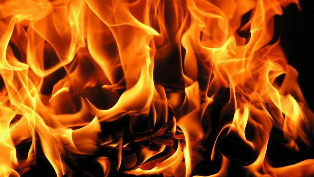 Огнен ад на стадион „Черноморец“ в Бургас