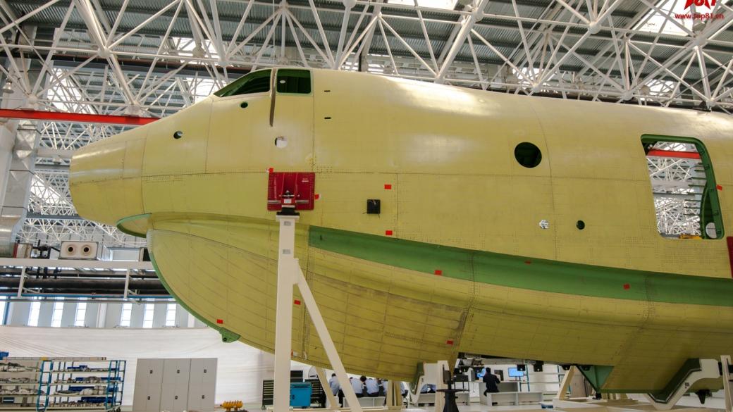 Китай ще произвежда най-големия самолет-амфибия в света