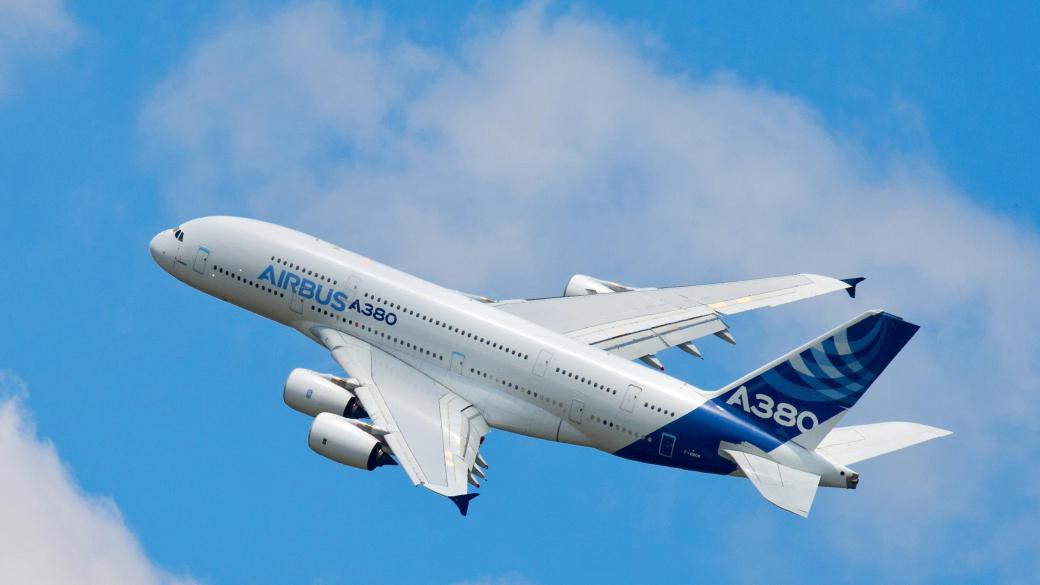 Великобритания разследва Airbus за измами