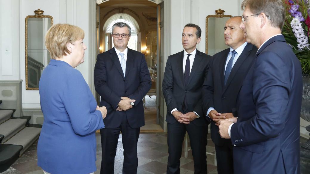 Меркел обеща помощ за охраната на границите