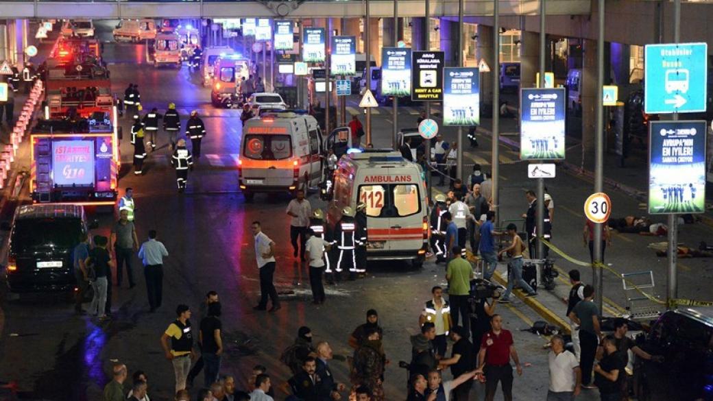 Турция задържа 12 души за терористичното нападение