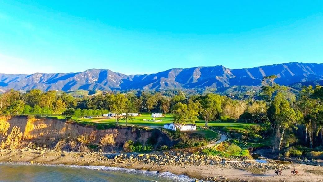 Кевин Костнър продава къща до океана край Санта Барбара