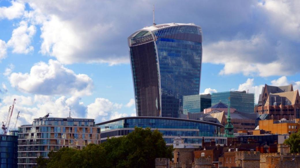 Продадоха най-грозния британски небостъргач