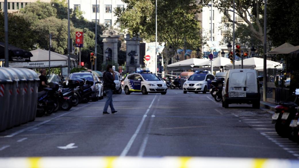 Няма данни за пострадали българи в Барселона, отвориха централната търговска улица
