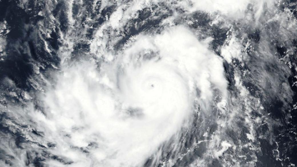 „Ирма“ се превръща в най-мощният ураган в Атлантическия океан