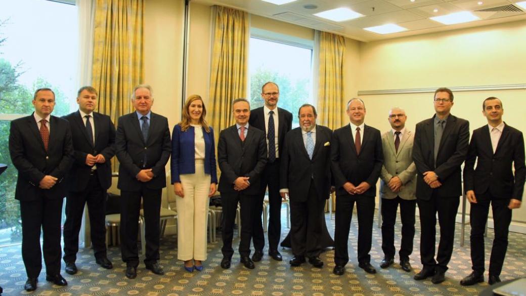 Министър Ангелкова и дипломати отбелязаха Световния ден на туризма