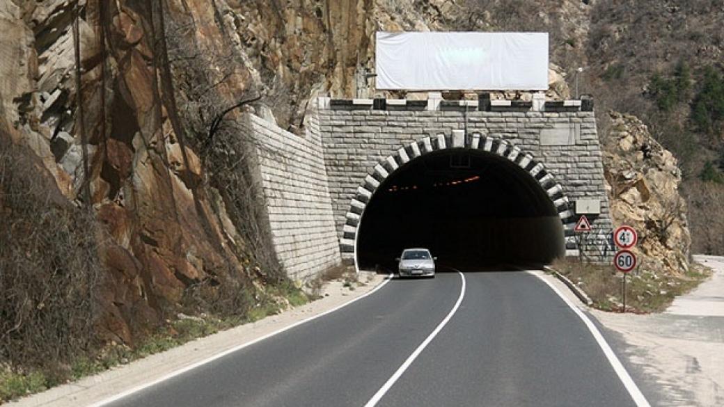 АПИ за втори път спря обществената поръчка за тунел „Железница”