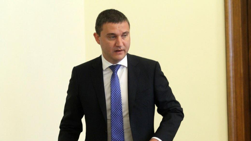 Горанов: Увеличението на заплатите няма да е „на калпак“