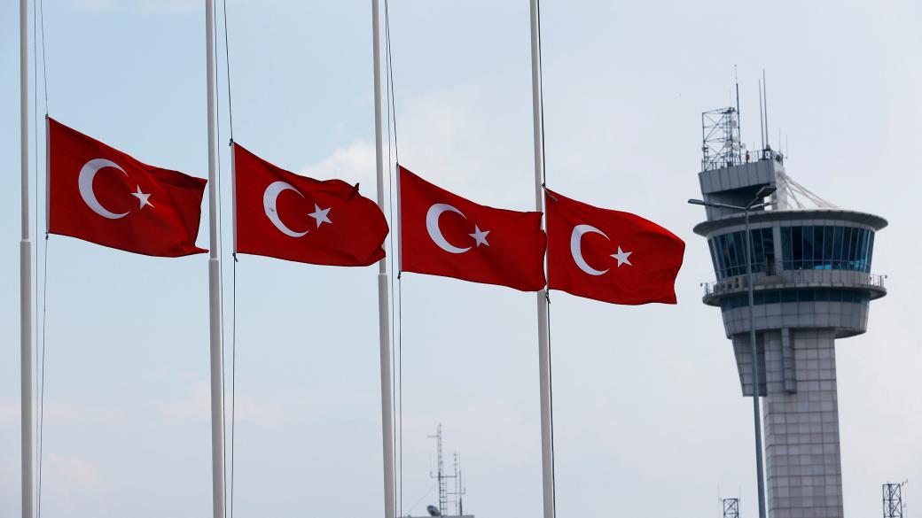 Турция арестува още 110 души заради опита за преврат