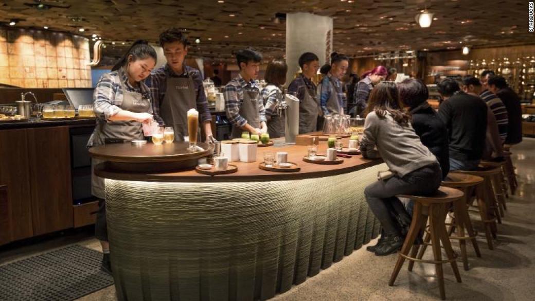 Starbucks отвори най-големия си обект в света в Китай