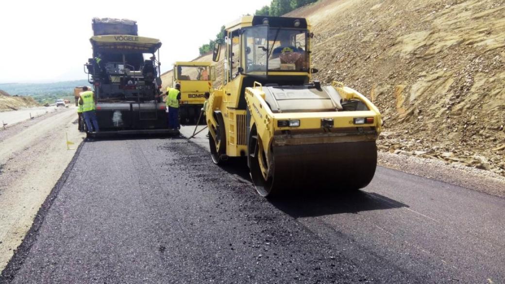 АПИ ремонтира 21 км третокласен път с над 10 млн. лв.