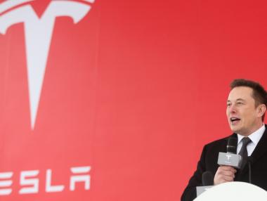 Tesla купува компания за ултракондензатори