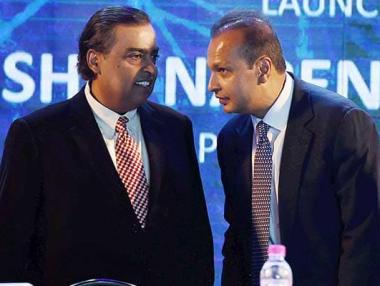 Индийският милиардер, който фалира заради брат си