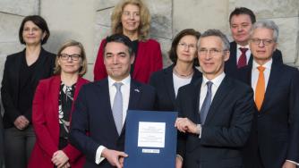 Македония подписа протокола за присъединяване към НАТО