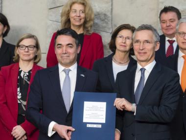 Македония подписа протокола за присъединяване към НАТО