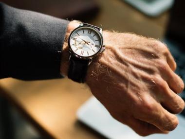 Да направиш марковите часовници достъпни