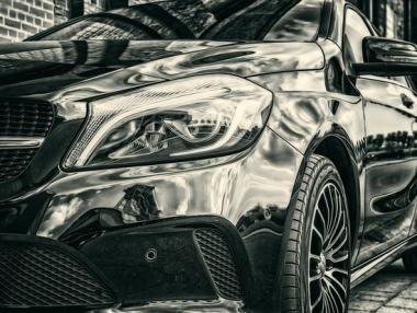 Daimler раздава на служителите си бонуси от 5 000 евро