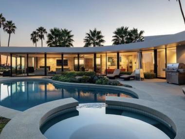 Мъск продава дома си в Лос Анджелис