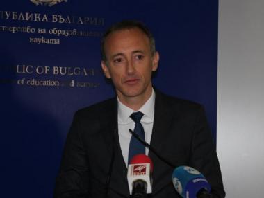 Вълчев: Само 4 икономически университета ще останат у нас до няколко години