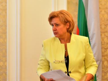 Менда Стоянова: Знам колкото медиите за парите от Венецуела