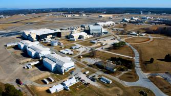 Заводът за изтребителите F-16 за България е почти готов