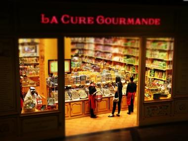 Най-горещите дестинации за хранене и пазаруване по света