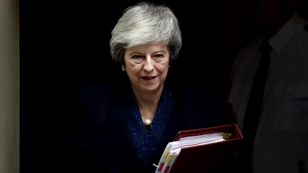 Тереза Мей се връща в Брюксел, за да преговаря за Brexit
