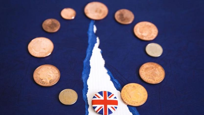 Британците се запасяват с евро заради наближаването на Brexit