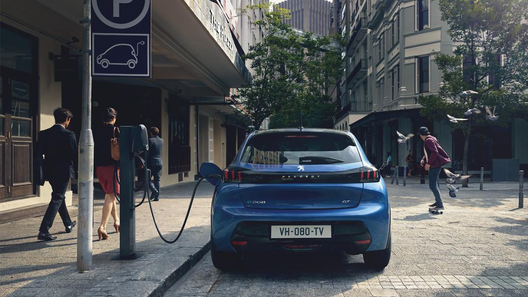 Електрическият Peugeot 208 ще дебютира в Женева