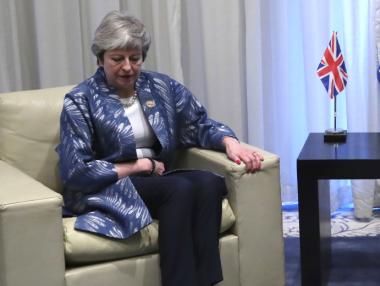 Мей официално ще отхвърли опцията „твърд Brexit“