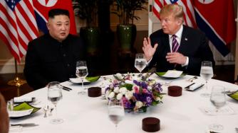 Срещата Тръмп-Ким във Виетнам завърши без споразумение