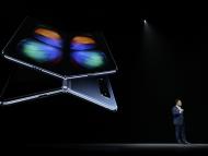 Рисковете от покупката на огъващия се Galaxy Fold