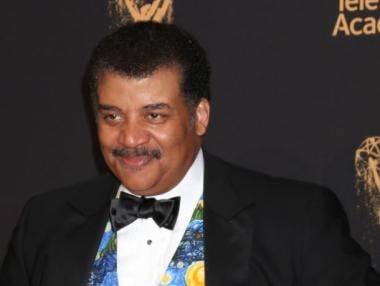 Вселената на Нийл ДеГрас Тайсън