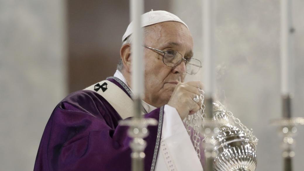 Папа Франциск ще изнесе неделната молитва „Царица Небесна“ в София