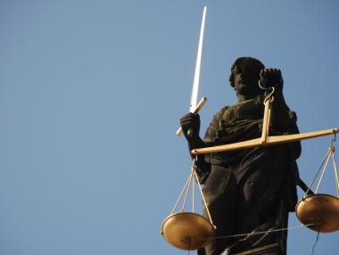Някои наблюдения върху историческото развитие на съдебната карта