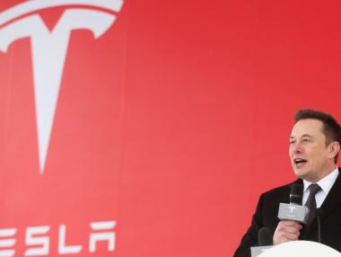 Tesla вдига цените на по-скъпите си модели