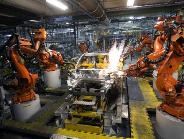 Растежът на индустриалното производство в Китай е на 17-годишен минимум