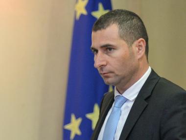 Правителството иска да налее 600 млн. лв. в губещия държавен ТЕЦ „Марица изток 2“