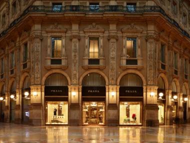 Prada с първа годишна печалба от 4 години