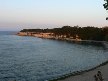 Стартира търсенето на служители за летния сезон по морето