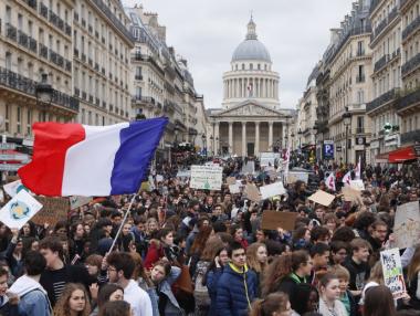 Франция – колос на глинени крака